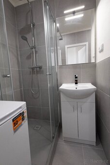 Pronájem bytu 2+1, 52 m², Praha – Chotutická - 11