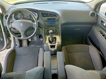 Peugeot 5008 1.6Hdi 82kw rok 10/2012 - 11