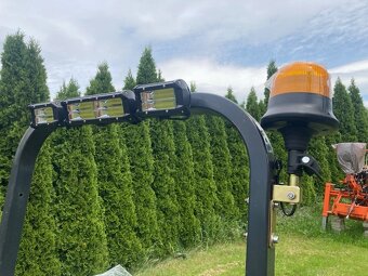 Malotraktor s čelním nakladačem YANMAR EF 224d 4x4 - 11