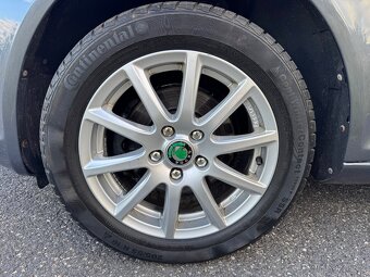 ŠKODA OCTAVIA II 1.6 TDI COMBI//ZÁRUKA//PODZIMNÍ SLEVA - 11
