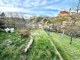 Dvoupatrové chata se zahradou, Kraví hora, naproti Rotundě - 11