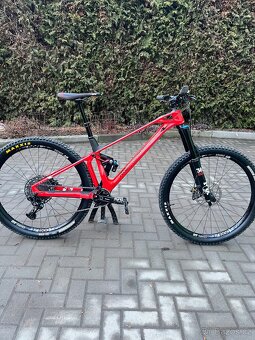 Mondraker carbon foxy R - 11