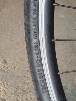 Pánské silniční kolo.TREK - 11