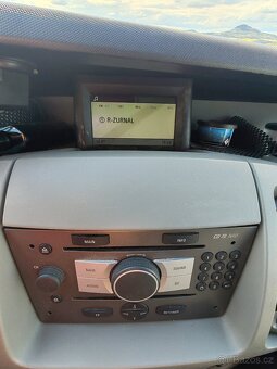Opel Vivaro L2H1, 2.0 CDTI - 11