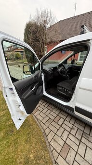 Ford Transit Connect - 11