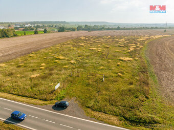 Prodej komerčního pozemku, 22063 m², Kačice - 11