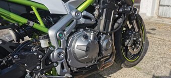 Kawasaki Z900 - 11