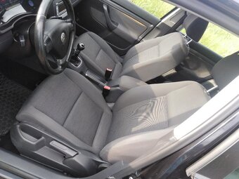 VW GOLF 1.6i BENZIN 75 KW KLASIKA ZA 59000 KČ - 11