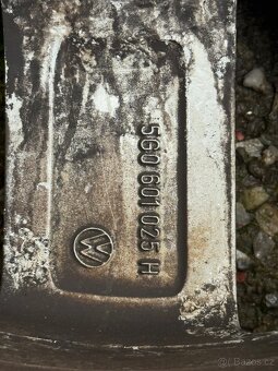 Prodám Alu Vw s pneu - 11