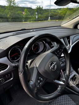 Opel Astra 1.4Turbo 2018 - 11