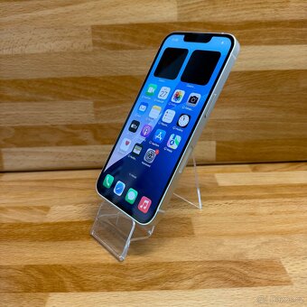 iPhone 13 256GB, bílý (12 měsíců záruka) - 11