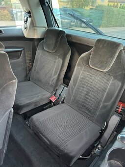 Citroën Grand C4 Picasso 2.0HDI 100kW 2008 AUTOMAT - 11