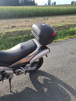Suzuki V-strom 1000 - 11