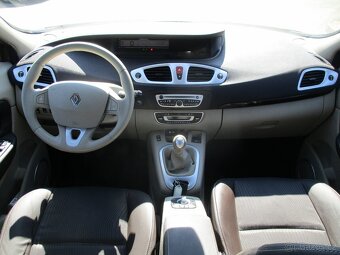 Renault Grand Scenic 1,4TCe 96kw 7míst Panoram GPS - 11