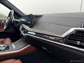 BMW X5 30d xDrive Facelift - SLEVA (panorama, tažné, 22"... - 11