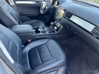 Volkswagen Touareg 3.0 tdi - 11