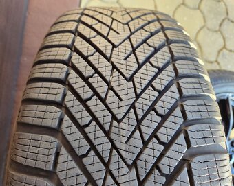 Pěkná zimní sada BMW X1 F48 17" 5x112 pneu 225/55/17 VITO - 11