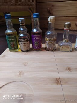 Lahvičky s alkoholem - 11