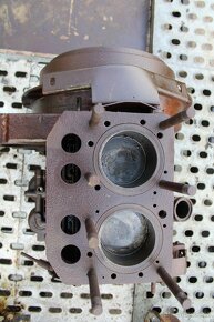 Zetor 25 převodovka diferenciál portály středy kol motor - 11