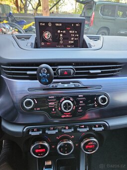 Alfa Romeo Giulietta Distinctive 1.4 125kw DOHODA - 11