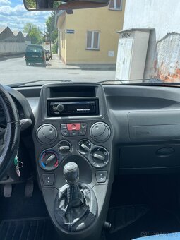 Fiat Panda 1.2(44 kW)CNG, STK 2027, dálniční známka 4.3.2026 - 11
