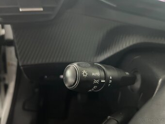 Peugeot 2008 1.5 BlueHDi,ALLURE,ČR,1.MAJITEL, DPH - 11