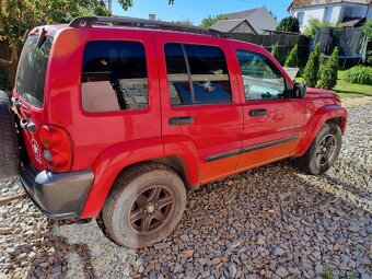 Prodám ND jeep cherokee KJ 2.8 crd 110kw - 11
