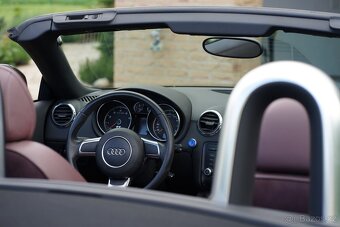 Audi TT 8J Roadster - 11