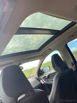 Volvo XC 60 D5 4x4 - 11