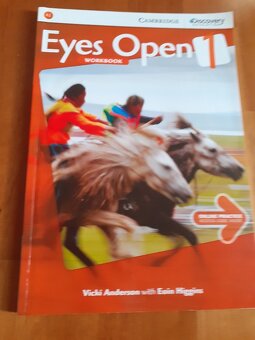 Eyes open 1 student´s book + workbook - 11