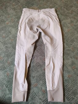 Závodní rajtky, trička a saka - 11