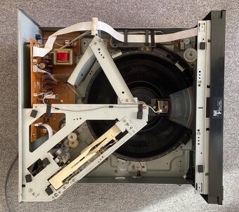 CD Changer Sony CDP-CX230 - 11