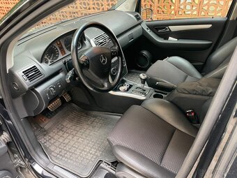 MERCEDES-BENZ A 2.0 turbo 142KW - 11