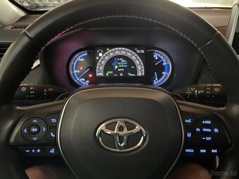 Toyota RAV4 2,5 hybrid 4x4 EXECUTIVE - 11