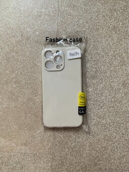 Kryty na Iphone - 11