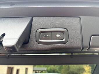 Volvo XC60,2,0 T6,4x4,Plug-in hybrid,DPH,ČR,RECHARGE - 11