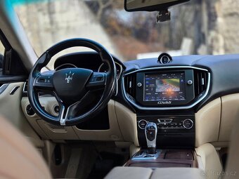 Maserati Ghibli 3.0 V6 Diesel - 11