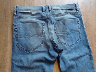 NOVÉ džíny Diesel - 30/30 - 11