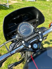 Harley-Davidson XL1200 Roadster - 11
