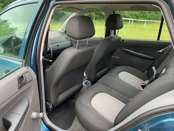 Škoda Fabia combi 1.2 HTP 47 kw r.v. 2004 114600 km - 11