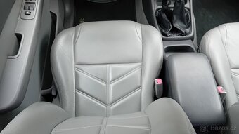 Ford Ranger Thunder 2003 Top stav - 11