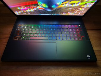 18" 300HZ_ALIENWARE 18 AREA-51_U7-255HX_32GB_RTX 5060 8GB - 11