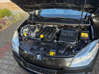 Renault Mégane, 1,6i serviska, vyhřev sedadel - 11