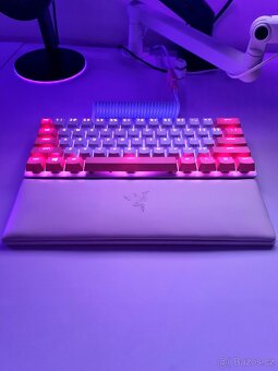 Razer Huntsman Mini + 3 spirálové kabely + krytky Razer - 11