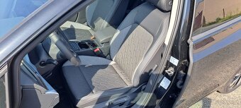 VW Golf  VIII 1.5TSI 2/25 1 100km lift - 11