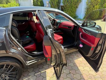 Maserati Levante SQ4 gransport 3.0 V6 316kw 430hp, rv2020 - 11