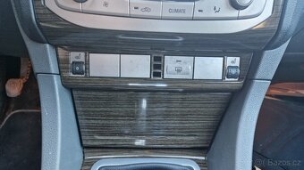Ford Focus II combi  2.0i  107Kw - 11