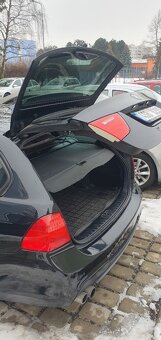 prodám BMW e91 330xd rv.2010 180KW - 11