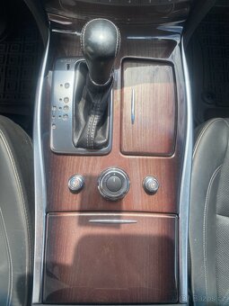Infiniti Q70 2.2d Premium, 125 kW, Výborný stav - 11