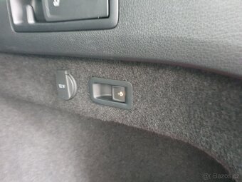 VW Passat B8 Variant 2.0 TDI 110kW R-Line - záruka Autodraft - 11